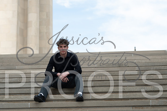 2025-02-01 Stephanie Butler Zayden's Senior Pics Downtown KC_Z63_0860