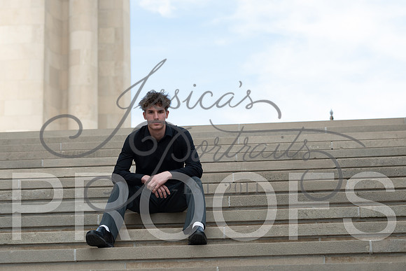 2025-02-01 Stephanie Butler Zayden's Senior Pics Downtown KC_Z63_0859