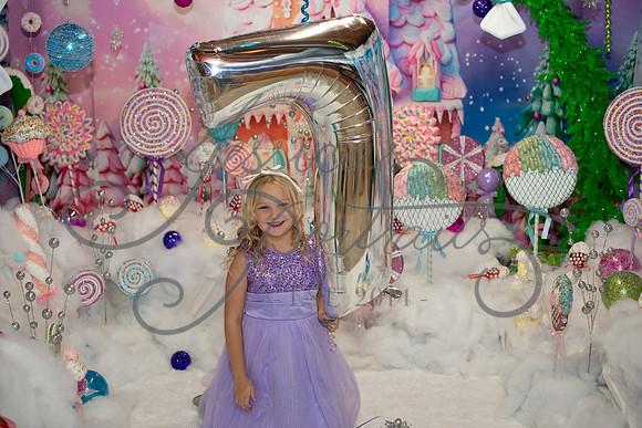 2024-11-23 Casey Britt Candy Wonderland_DSC_8818