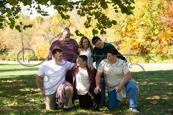 2024-10-26 Dipple Family and Sams Senior pics__JAE2497