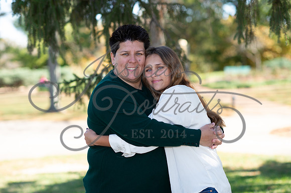 2024-10-26 Dipple Family and Sams Senior pics__JAE2647