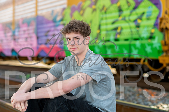 2025-02-01 Stephanie Butler Zayden's Senior Pics Downtown KC_Z63_0732