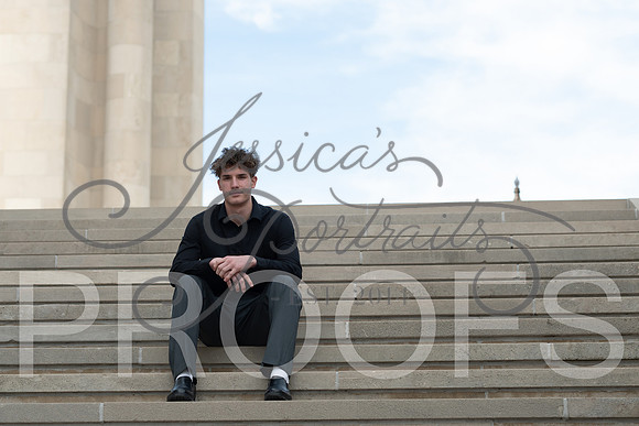 2025-02-01 Stephanie Butler Zayden's Senior Pics Downtown KC_Z63_0857