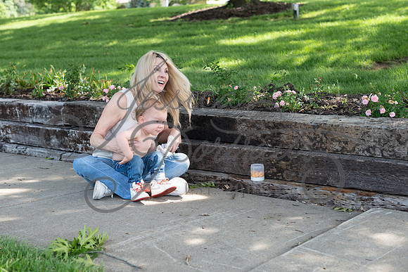 2025-05-23 Wendy and Julie with Baby Max Garney park_Z63_5901