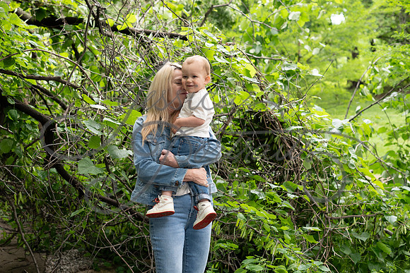 2025-05-23 Wendy and Julie with Baby Max Garney park_Z63_5615