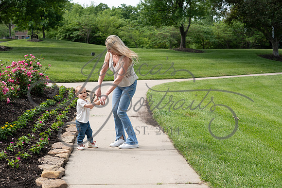 2025-05-23 Wendy and Julie with Baby Max Garney park_Z63_5815