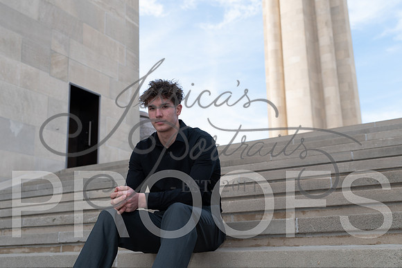 2025-02-01 Stephanie Butler Zayden's Senior Pics Downtown KC_Z63_0870