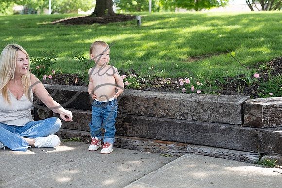 2025-05-23 Wendy and Julie with Baby Max Garney park_Z63_5905