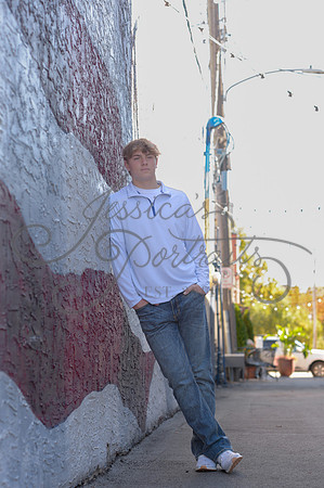 2024-11-01 Vinny Ross Senior pics Downtown Parkville__JAE3918