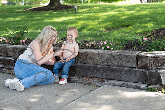 2025-05-23 Wendy and Julie with Baby Max Garney park_Z63_5924