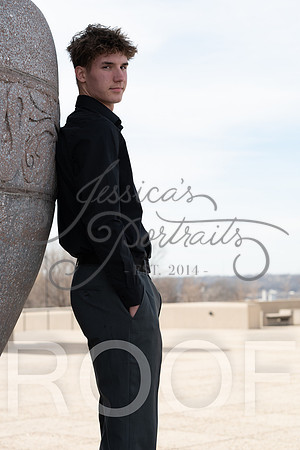2025-02-01 Stephanie Butler Zayden's Senior Pics Downtown KC_Z63_0835