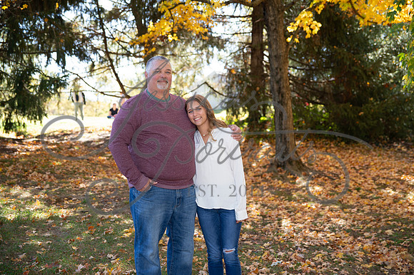 2024-10-26 Dipple Family and Sams Senior pics__JAE2401