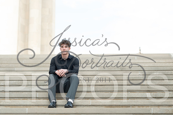 2025-02-01 Stephanie Butler Zayden's Senior Pics Downtown KC_Z63_0856