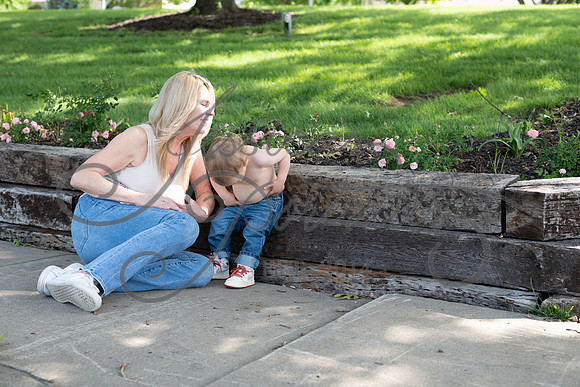 2025-05-23 Wendy and Julie with Baby Max Garney park_Z63_5927