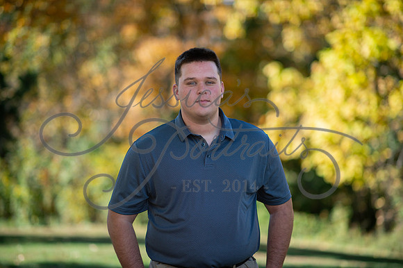 2024-10-26 Dipple Family and Sams Senior pics__JAE2328