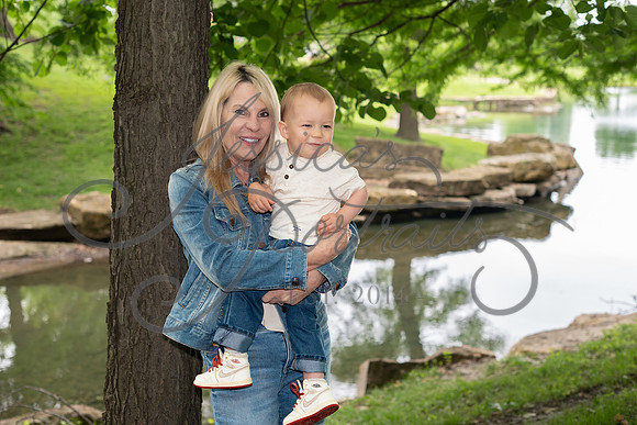 2025-05-23 Wendy and Julie with Baby Max Garney park_Z63_5619