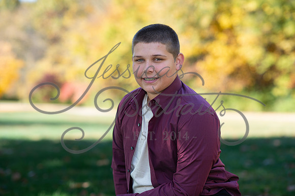 2024-10-26 Dipple Family and Sams Senior pics__JAE2509