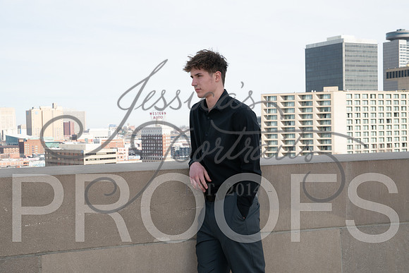2025-02-01 Stephanie Butler Zayden's Senior Pics Downtown KC_Z63_0823