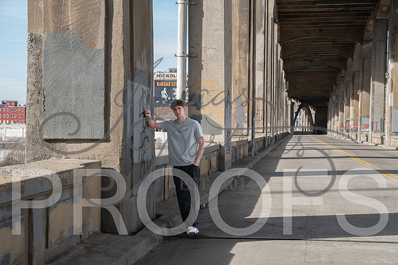 2025-02-01 Stephanie Butler Zayden's Senior Pics Downtown KC_Z63_0793