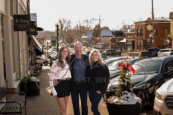 2024-12-01 Lisa Burfeind Downtown Parkville_DSC_9634