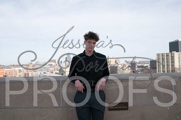 2025-02-01 Stephanie Butler Zayden's Senior Pics Downtown KC_Z63_0815