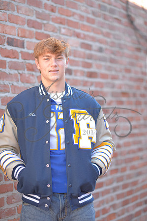 2024-11-01 Vinny Ross Senior pics Downtown Parkville__JAE3961