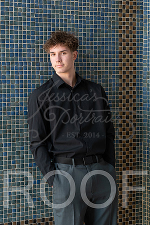 2025-02-01 Stephanie Butler Zayden's Senior Pics Downtown KC_Z63_0849