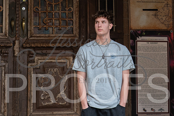 2025-02-01 Stephanie Butler Zayden's Senior Pics Downtown KC_Z63_0803