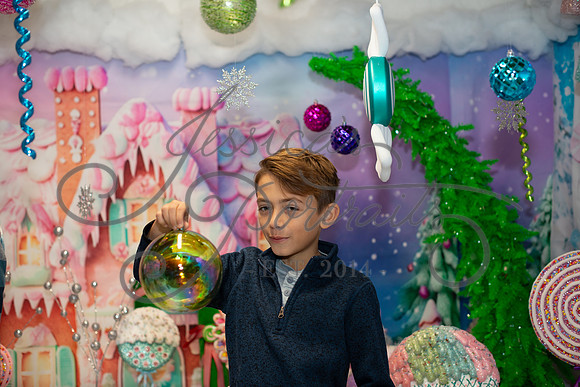 2024-11-24 Kris McDaniel Candy Wonderland_DSC_8915