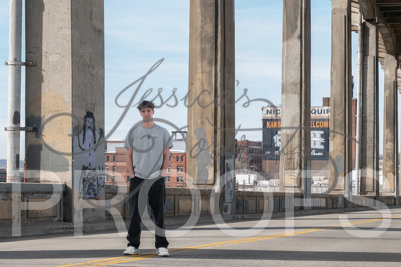 2025-02-01 Stephanie Butler Zayden's Senior Pics Downtown KC_Z63_0789