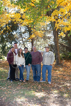 2024-10-26 Dipple Family and Sams Senior pics__JAE2411